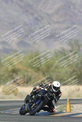 media/Oct-30-2025-Racers Edge (Thu) [[dabbdaf680]]/3-B Group/Session 5 (Turn 6)/